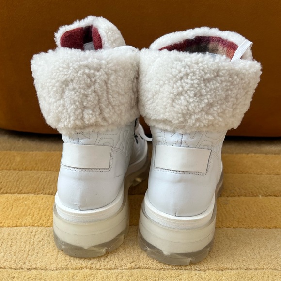 White Bogner Women’s Swansea Shearling Boots - Picture 6 of 9